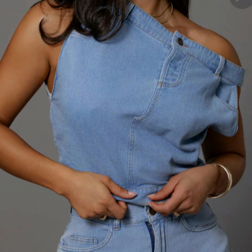 Jluxlabel- Light Wash Shanice Denim Top